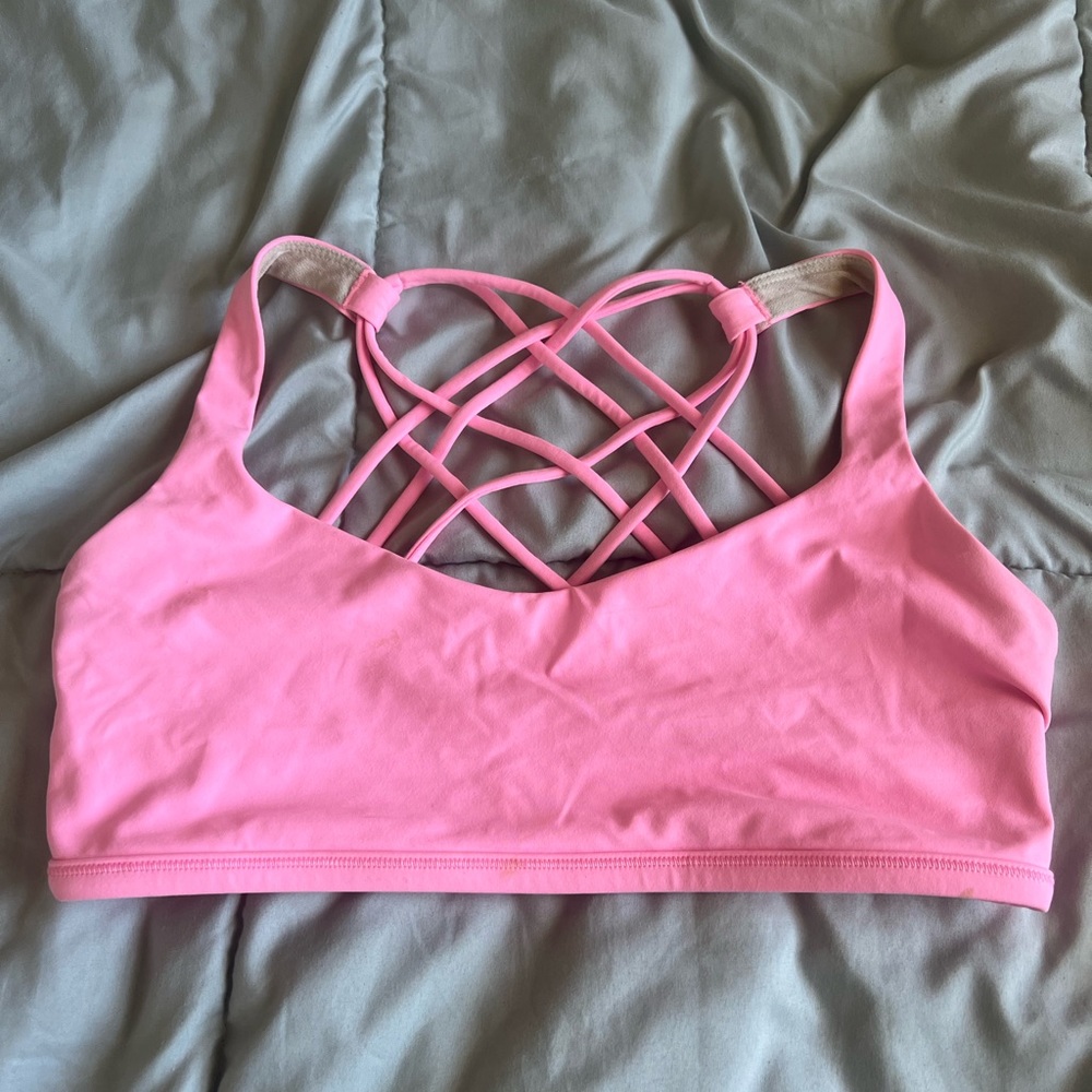 Lululemon Free to be Bra
